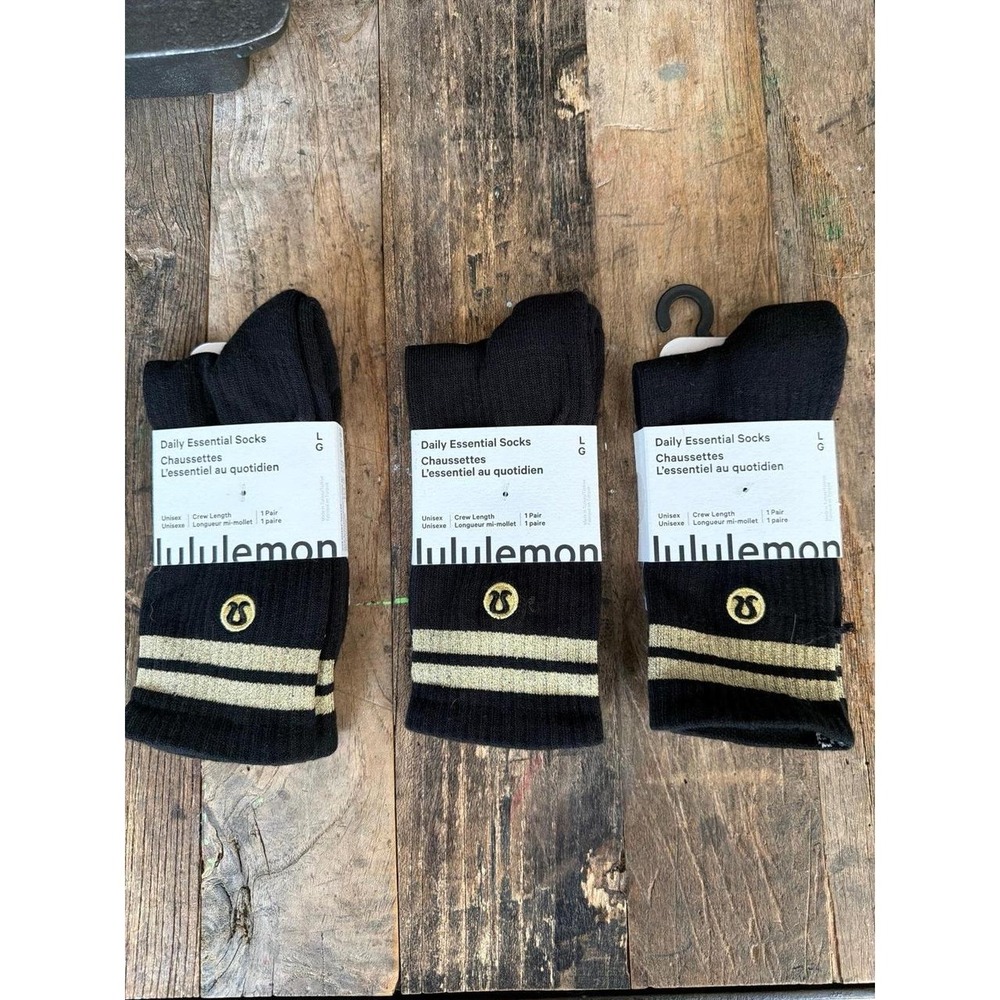 Lululemon Daily Essential Socks Unisex Crew Length Black Gold 3 pairs large